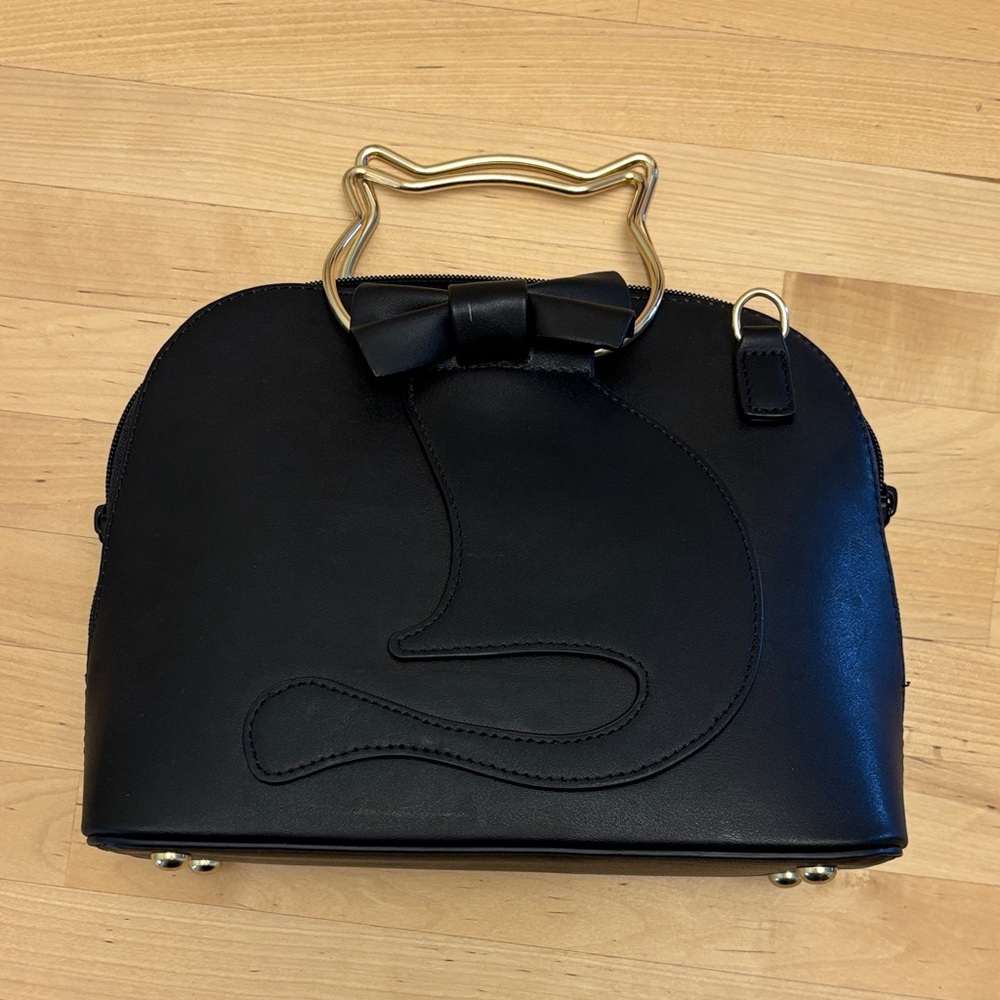 Banned Retro Black Cat Purse w/ Chain Strap - Picture 2 of 7